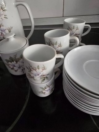 Juego de café Pozzani porcelana flores