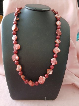 Collana perle e madreperla rosa/rossa
