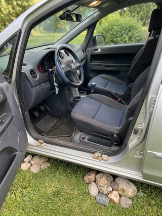 Mitsubishi Colt 2006 (625900859)
