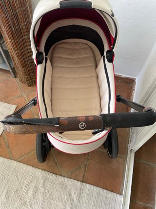Cybex e-Priam Ferrari – Capazo + Silla + Adaptador