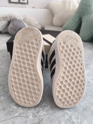 Zapatillas Adidas T23 Bebé