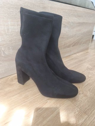 Botines negros ante H&M talla 39