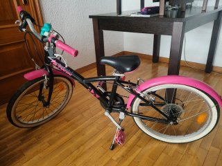 Bicicleta infantil B'TWIN rosa