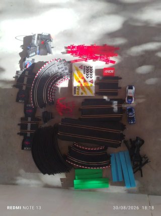 Scalextric Compact Coches y Pistas,