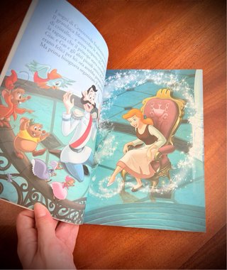 LIBRO DISNEY 2003 “PRINCIPESSE LE NUOVE STORIE”