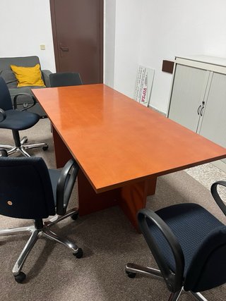 Mesa de juntas/oficina/reuniones grande madera