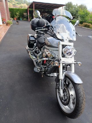 Hyosung Aquila GV650 - Poco Uso
