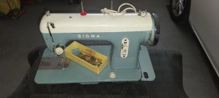 Máquina de coser antigua