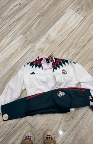 Chaqueta y pantalón Adidas Real Madrid