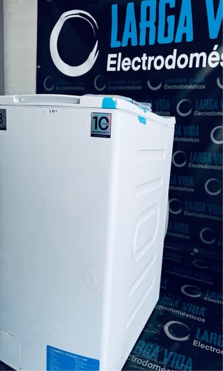 679.Lavadora Mid Carga superior 8 kilos Nueva Tara