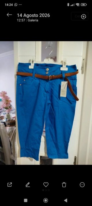 Pantalones cortos variados . Tallas S/M.