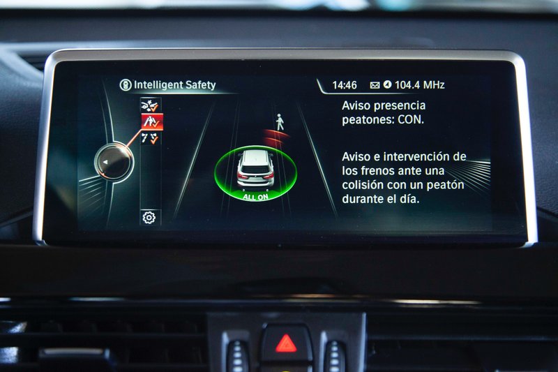 BMW X1 2016, foto 30