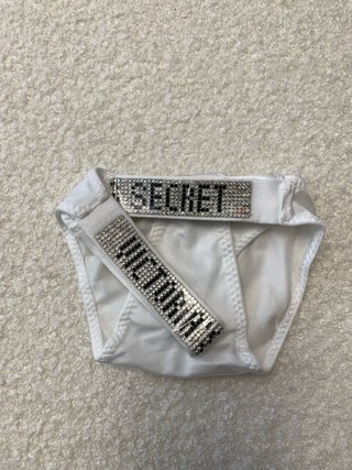 Tanga Victoria's Secret Blanco con Brillantes