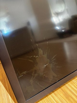 Televisor 85 Roto