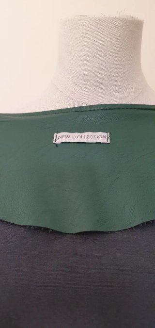 Giacca similpelle verde scuro corta