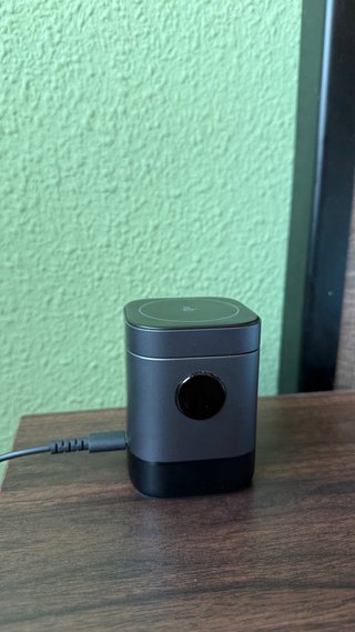 UGREEN UNO Qi2 15W estación de recarga inalámbrica