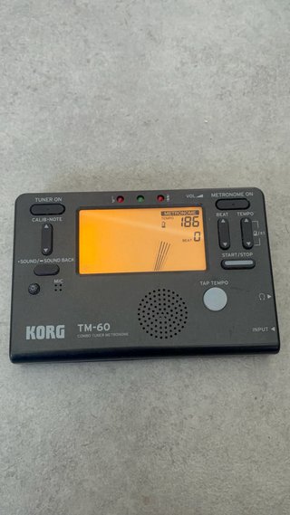 Afinador y Metrónomo Korg TM-60