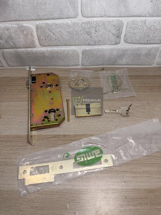 Amig-cerradura de embutir+ cilindro de seguridad