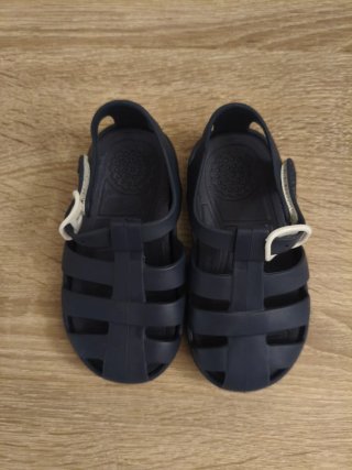 Sandalias azules para bebé talla 20