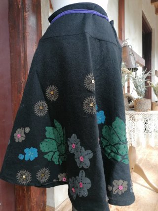 Falda Zara Negra Talla S Flores Bordadas