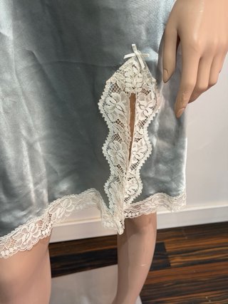 Camisón lencero con encaje