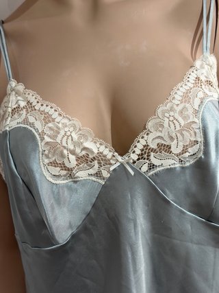 Camisón lencero con encaje