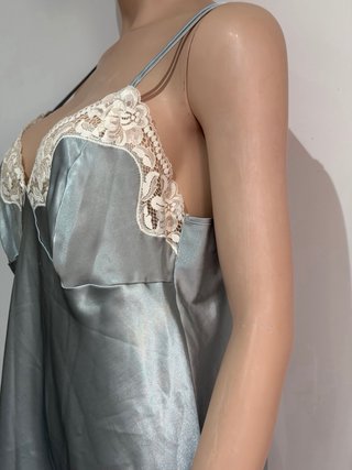 Camisón lencero con encaje