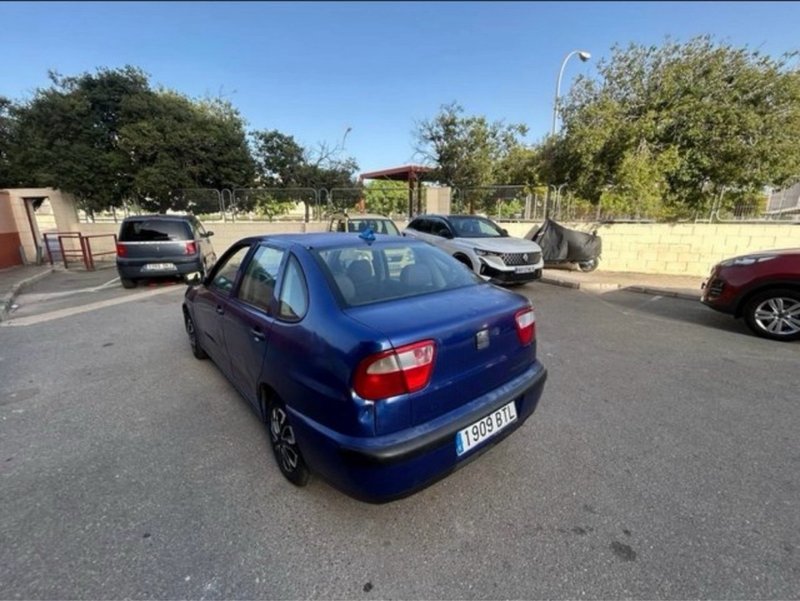 SEAT Toledo 2000 - foto 1