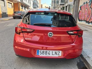 Opel Astra 2021