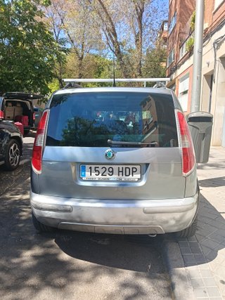 Skoda Roomster 2011