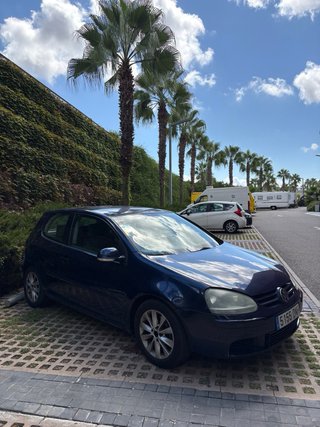 Volkswagen Golf 2004