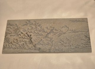 Baldosa decorativa con patrón de dendritas 48 x 22
