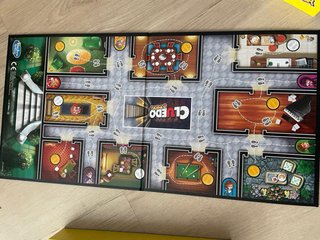 Cluedo Junior Juego de Mesa, sin estrenar