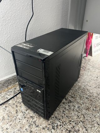 Ordenador Completo: Monitor torre Teclado Ratón