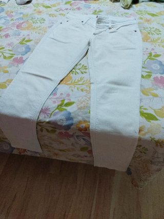 Pantalones vaqueros Levi's 473 Skinny Fit blancos