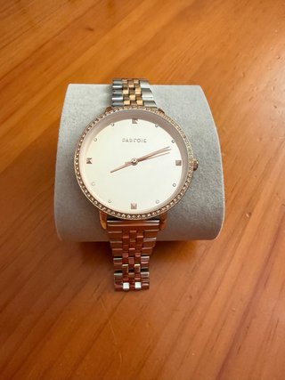 Reloj Parfois bicolor dorado y plateado.