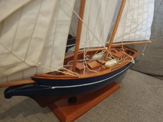 Maquetas de barcos de madera