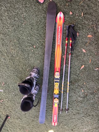 Equipo Esquí Dynastar: Esquís, Botas 38, Bastones