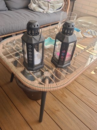 Farol de terraza negro y cristal.