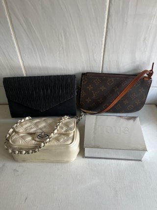 Bolsos fiesta mas una cajita de Tous