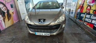 Peugeot 308 averiado
