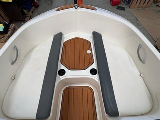 Bayliner Element XL 180