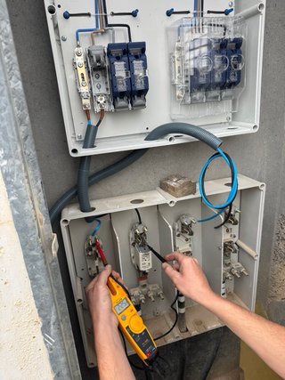 ELECTRICISTA PROFESIONAL EN VALENCIA