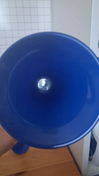 Tromba da stadio blu