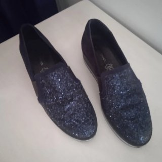 Zapatos planos azules con brillo