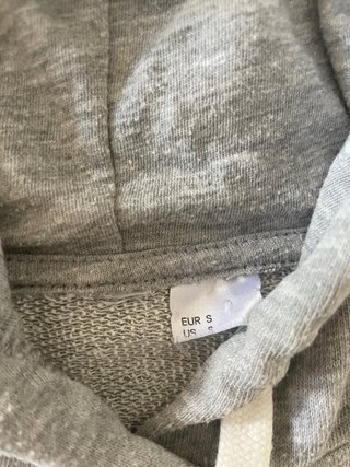 Sudadera con capucha gris talla S