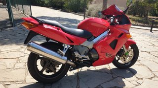 Honda VFR 800 FI Roja 1998