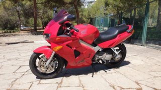 Honda VFR 800 FI Roja 1998