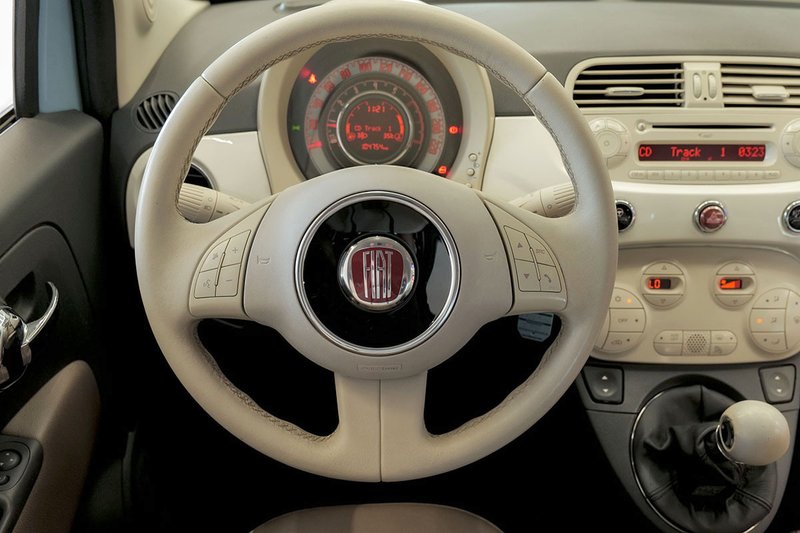 Fiat 500 2015, foto 17