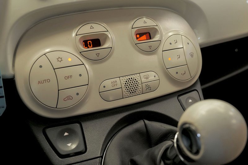 Fiat 500 2015, foto 22